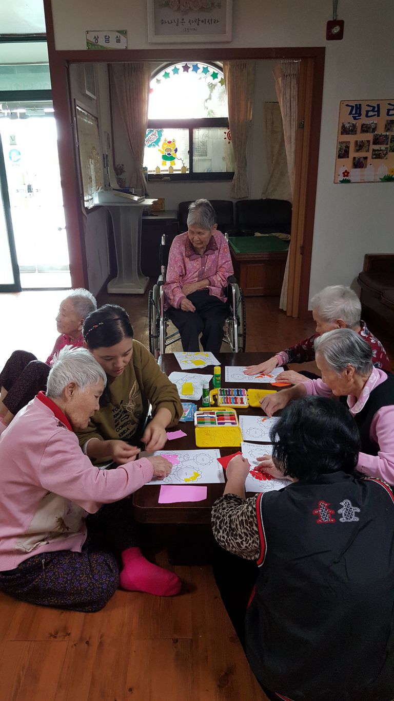 2017년1월10일종이찢어붙이기(해바라기)